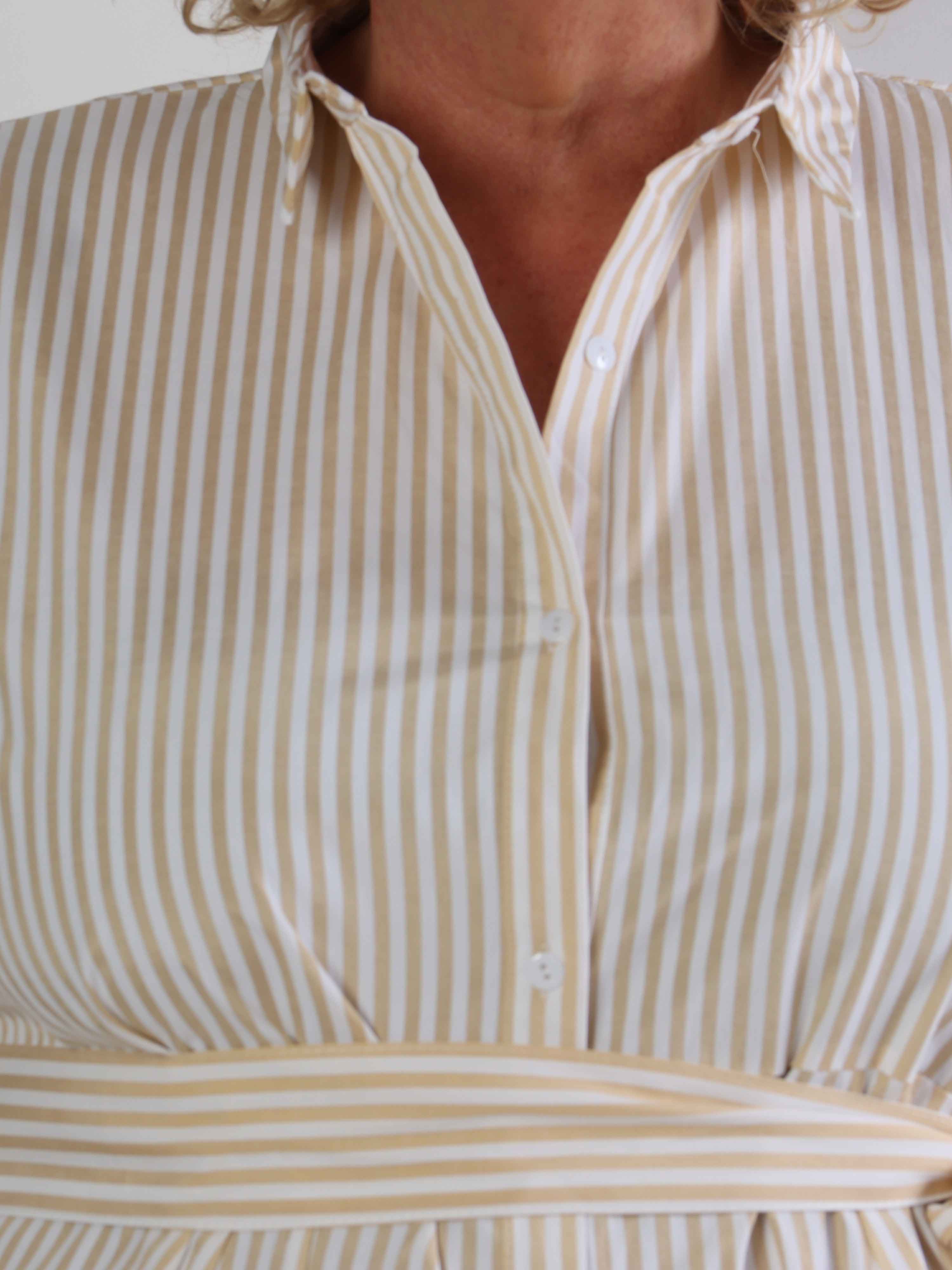 Hilma - Stribet skjortekjole i a-facon med bindebånd i livet